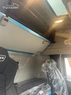 2024 Iveco S-Way AS700