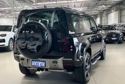 2023 Land Rover Defender 110 D300 X-Dynamic SE