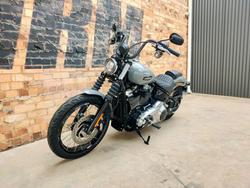 2026 HARLEY-DAVIDSON STREET BOB 117 (FXBB) ROAD DARK BILLARD GREY