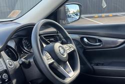 2022 Nissan X-TRAIL ST