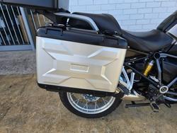 2018 BMW Motorrad R1200 GS BROWN