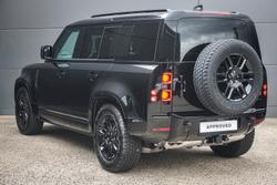 2025 Land Rover Defender 110 D350 X-Dynamic SE