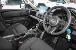 2025 Nissan Navara SL