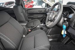 2025 Nissan Navara SL