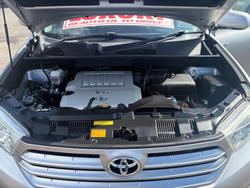 2013 Toyota Kluger Grande GSU40R Silver Pearl