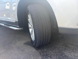 2013 Toyota Kluger Grande GSU40R Silver Pearl