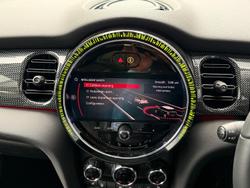 2023 MINI Hatch Cooper SE MINI Yours F56 LCI-2 British Racing Green