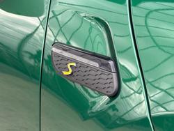 2023 MINI Hatch Cooper SE MINI Yours F56 LCI-2 British Racing Green