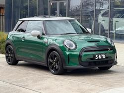 2023 MINI Hatch Cooper SE MINI Yours F56 LCI-2 British Racing Green