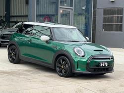 2023 MINI Hatch Cooper SE MINI Yours F56 LCI-2 British Racing Green