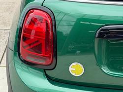 2023 MINI Hatch Cooper SE MINI Yours F56 LCI-2 British Racing Green