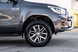 2018 Toyota Hilux SR5