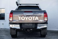 2018 Toyota Hilux SR5