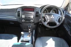 2007 Mitsubishi Pajero GLX NS 4X4 Cool Silver