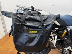 2023 BMW Motorrad R 1250 GS ADVENTURE RALLYE LIGHT WHITE UNI/RACINGBLUE MET/RACI