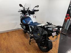 2023 BMW Motorrad R 1250 GS ADVENTURE RALLYE LIGHT WHITE UNI/RACINGBLUE MET/RACI