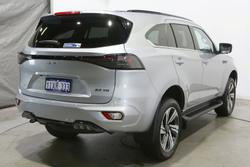 2025 Isuzu MU-X LS-T