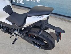 2023 CFMOTO 450 NK White