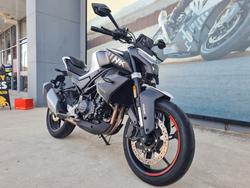 2023 CFMOTO 450 NK White