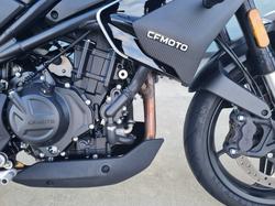 2023 CFMOTO 450 NK White