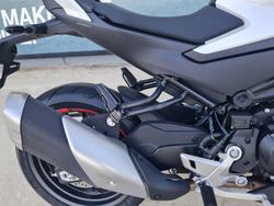 2023 CFMOTO 450 NK White