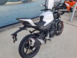 2023 CFMOTO 450 NK White