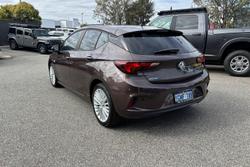 2017 Holden Astra R