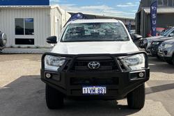 2022 Toyota Hilux SR