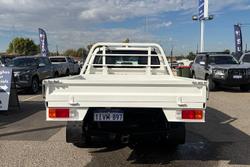 2022 Toyota Hilux SR