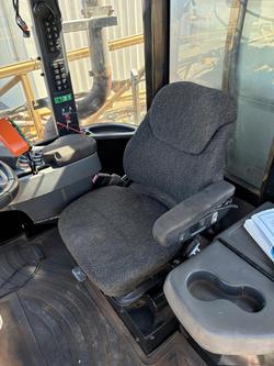 2012 Rogator 1300 Self-Propelled Sprayer