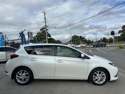 2016 Toyota Corolla Ascent ZRE182R Glacier White