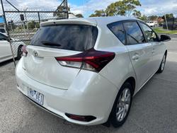 2016 Toyota Corolla Ascent ZRE182R Glacier White