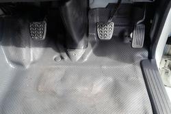 2007 Toyota Hiace LWB TRH201R French Vanilla