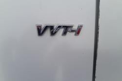 2007 Toyota Hiace LWB TRH201R French Vanilla