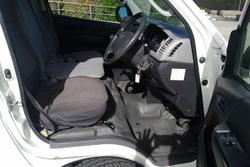 2007 Toyota Hiace LWB TRH201R French Vanilla