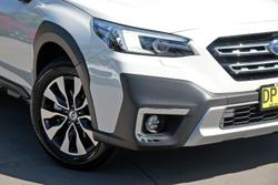 2025 Subaru Outback AWD Touring XT