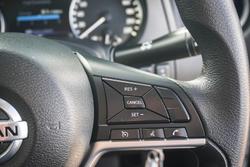 2024 Nissan Navara SL