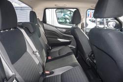 2024 Nissan Navara SL