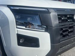 2026 Nissan Navara ST D27 MY26 4X4 Dual Range Blizzard White