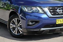 2019 Nissan Pathfinder ST