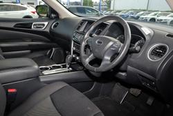 2019 Nissan Pathfinder ST