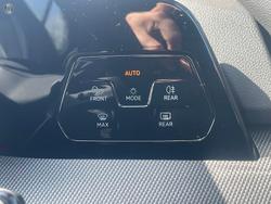 2025 Volkswagen Golf 110TSI R-Line