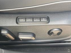 2025 Volkswagen Golf 110TSI R-Line