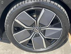 2025 Volkswagen Golf 110TSI R-Line