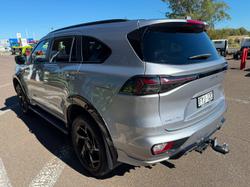 2025 Isuzu MU-X X-TERRAIN