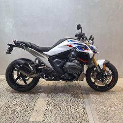 2025 BMW R 1300 R Performance