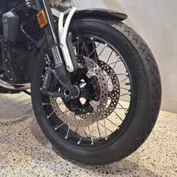 2025 BMW R 12 HL