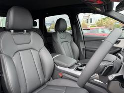 2025 Audi Q7 50 TDI S line