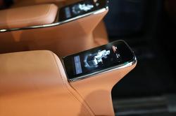 2025 GAC M8 PHEV Luxury