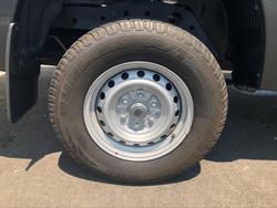 2022 Mitsubishi Triton GLX